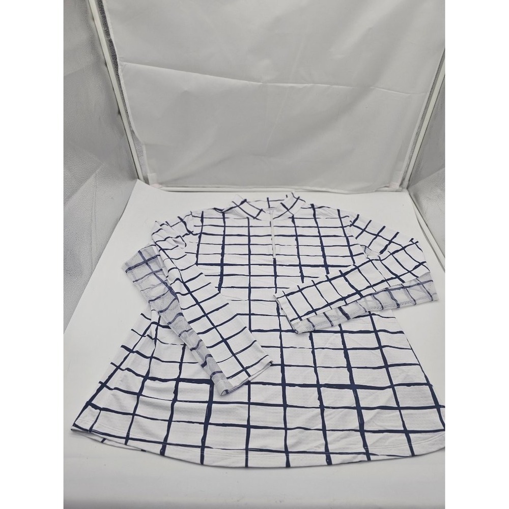 New Ibkul Woman's 1/4 Zip Top Size XXL  White Navy  Mesh Sleeves Wicking UPF 50+
